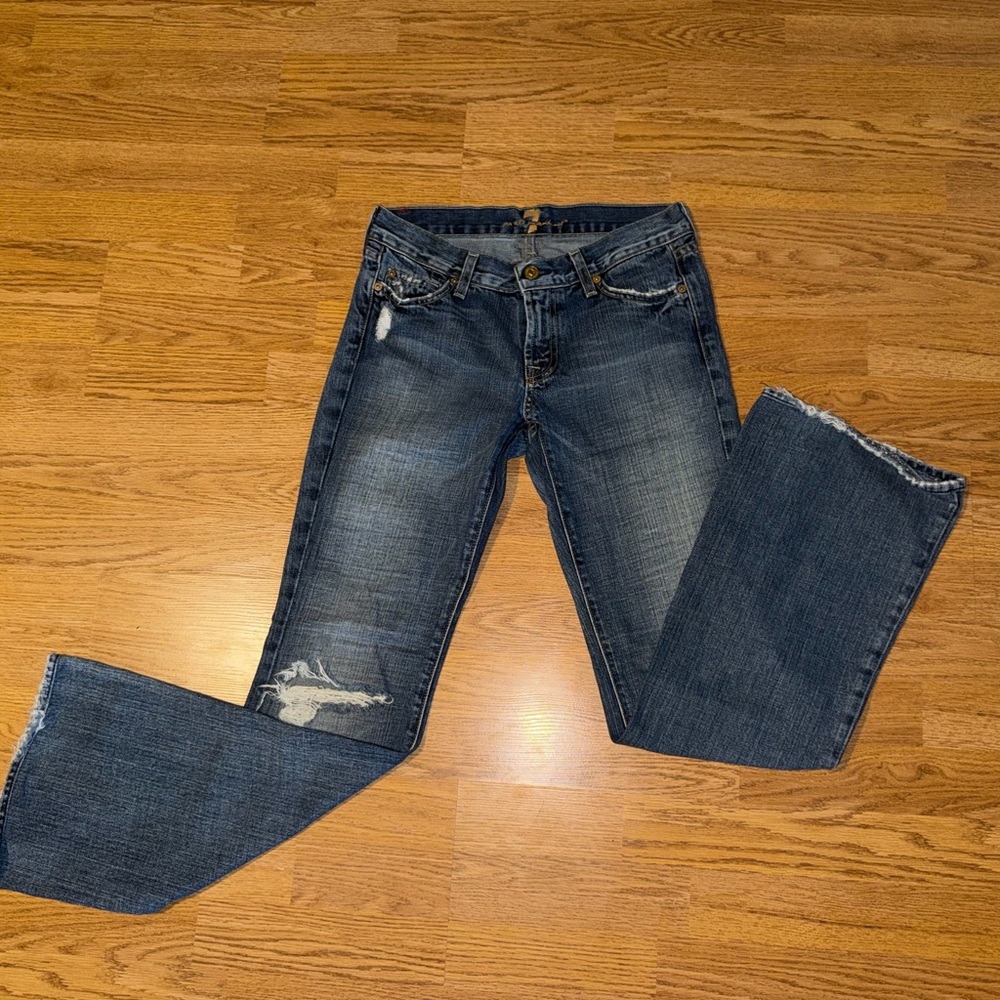 7FAMK Distressed Jeans